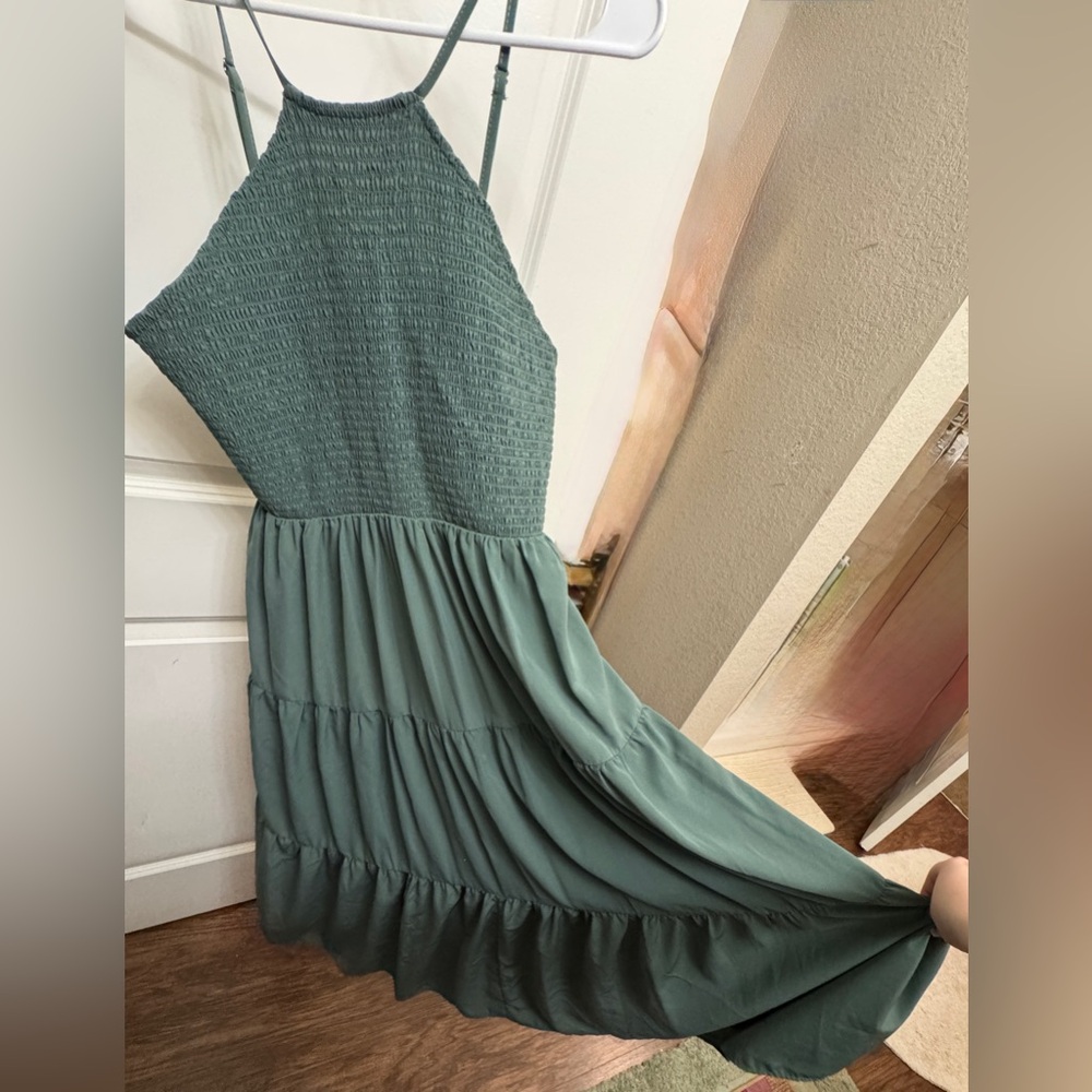 ARULA Green Smocked Maxi Dress - Picture 4 of 7